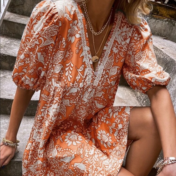 Boho floral lace contrast smock dress - Picture 3 of 7